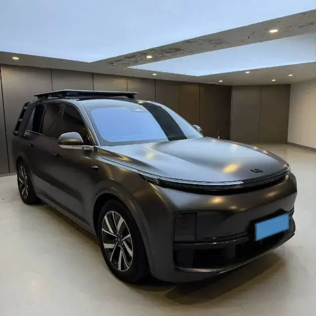 2023 LI L8 thumbnail 2