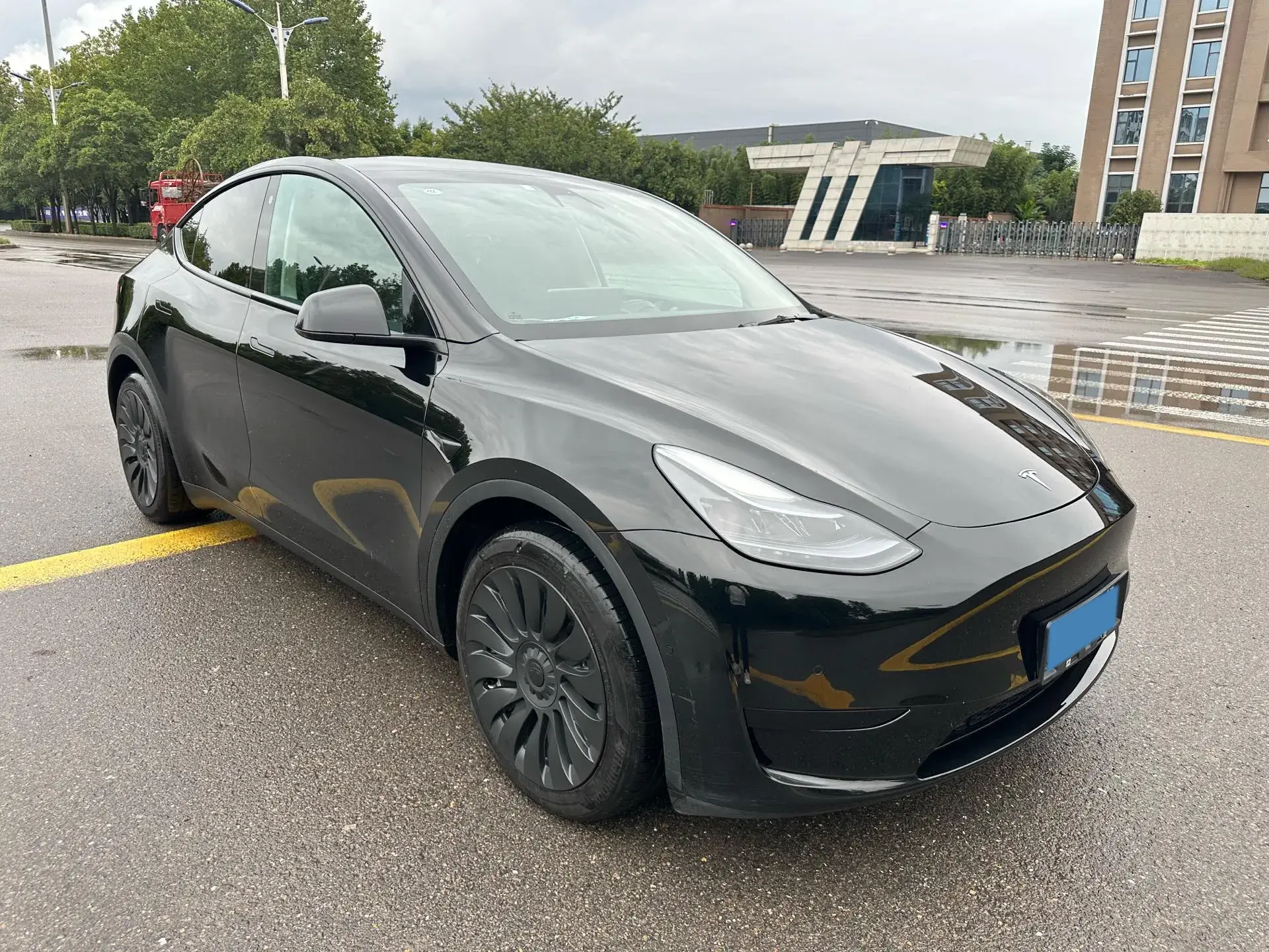 2022 TESLA MODEL thumbnail 3