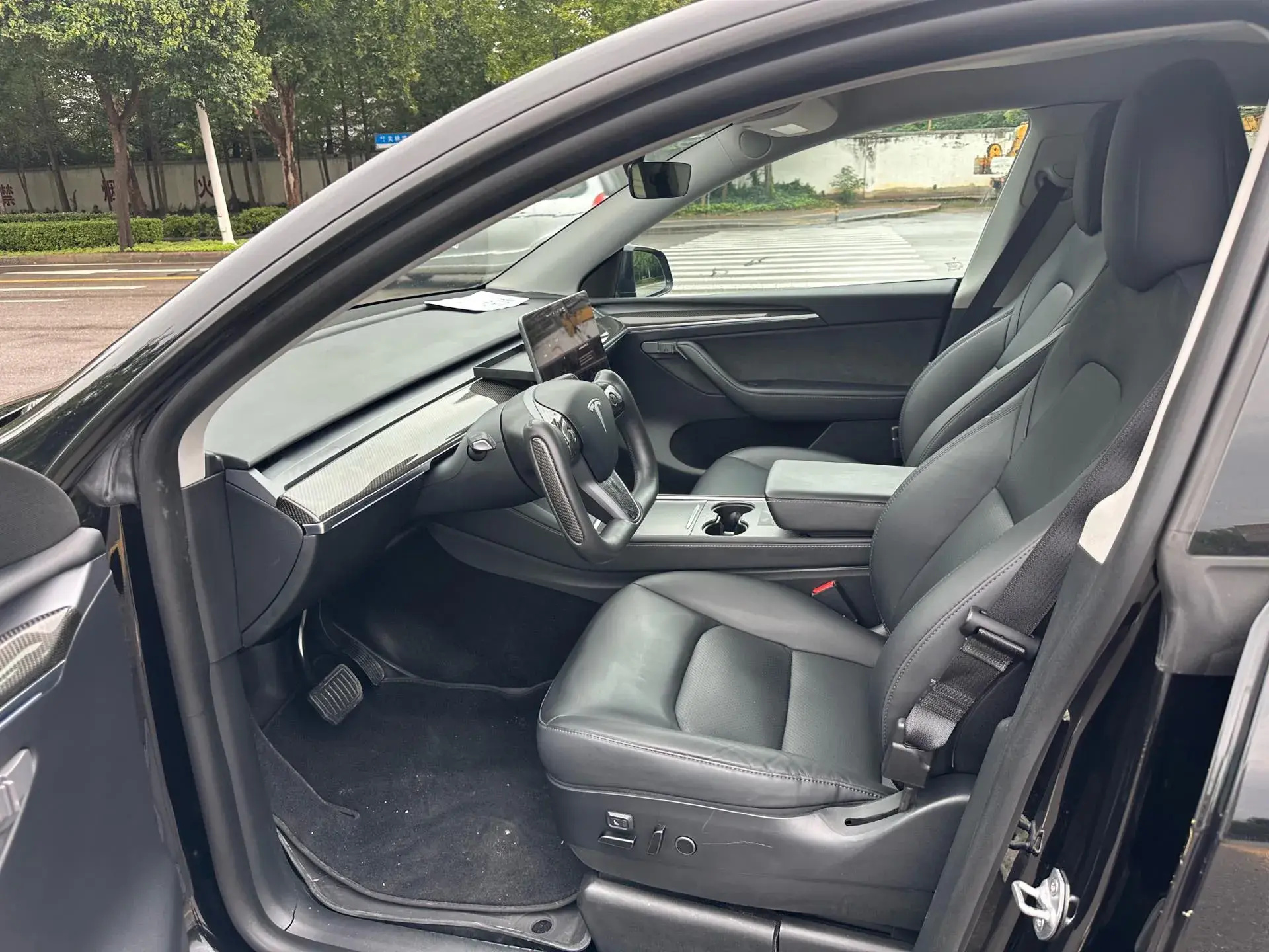 2022 TESLA MODEL thumbnail 4