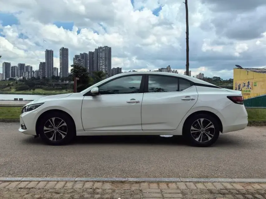 2022 NISSAN SYLPHY thumbnail 3