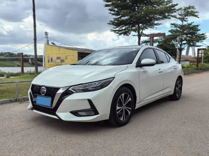 2022 NISSAN SYLPHY view 1