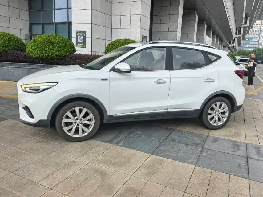 2020 MG ZS thumbnail 2