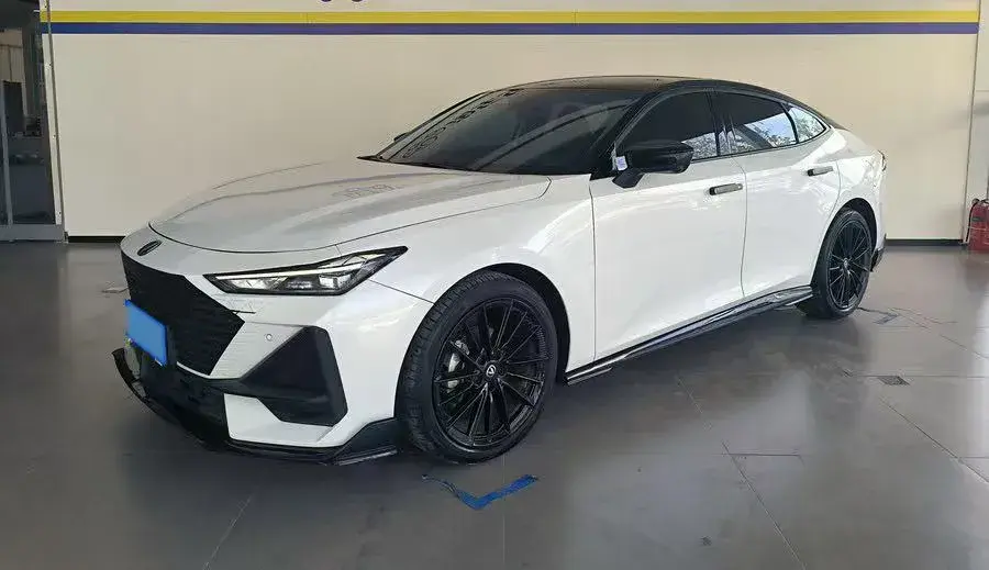 2023 ChangAn UNI-V 1.5T 188HP L4 7DCT