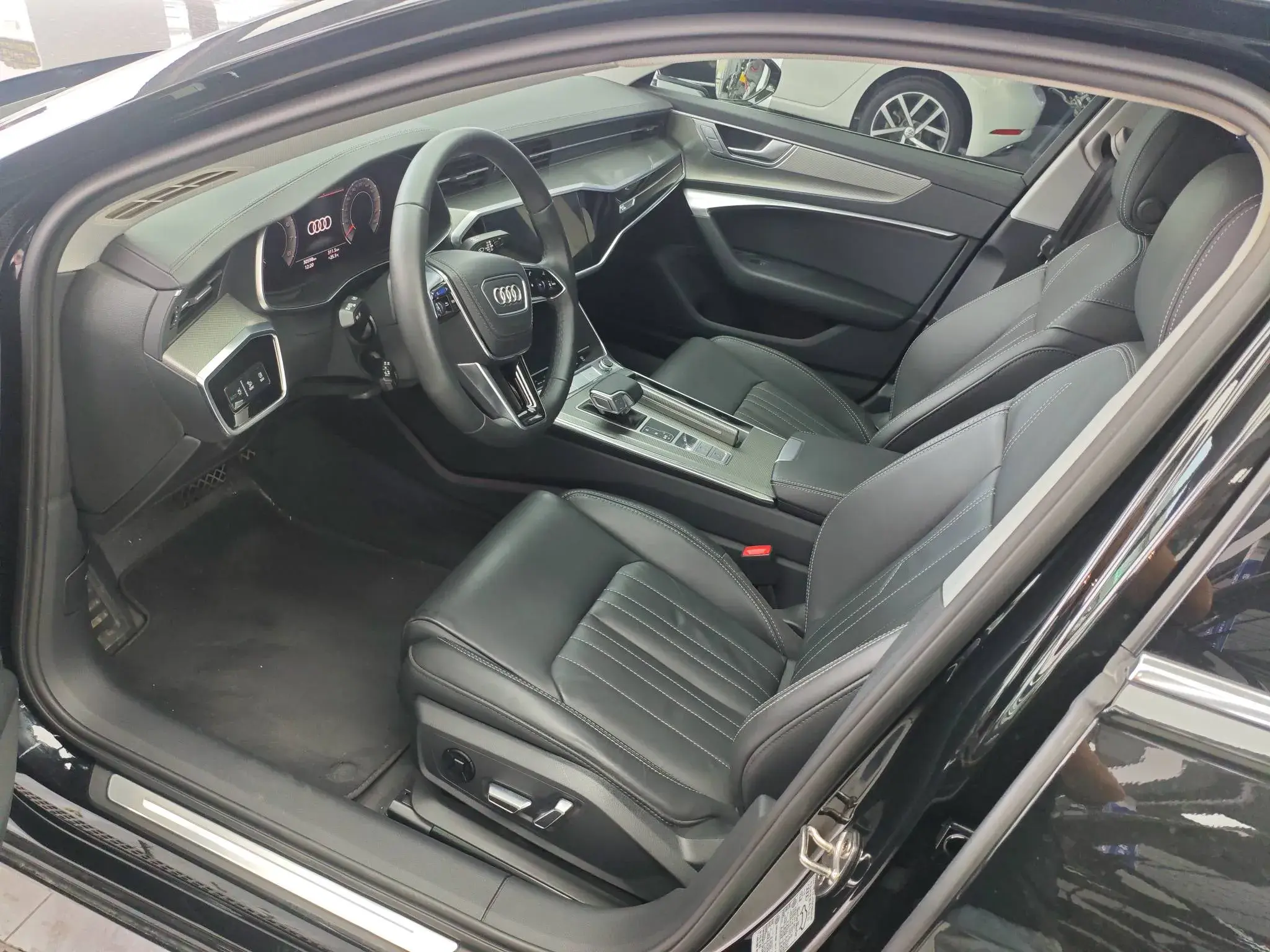 2023 AUDI A6L thumbnail 4