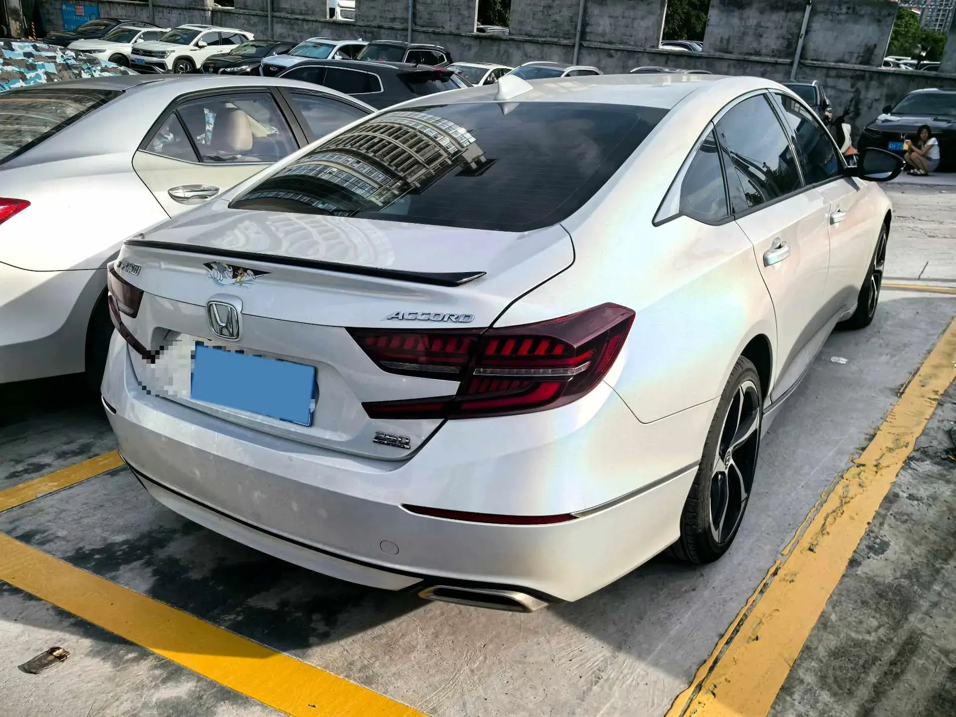 2018 HONDA ACCORD thumbnail 3