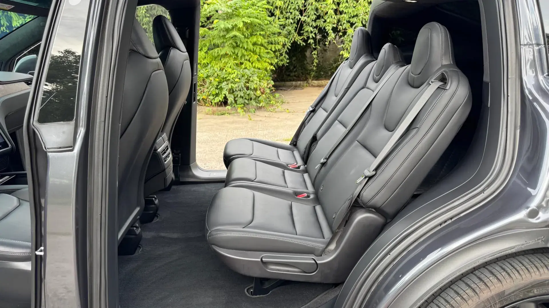 2021 TESLA MODEL thumbnail 4