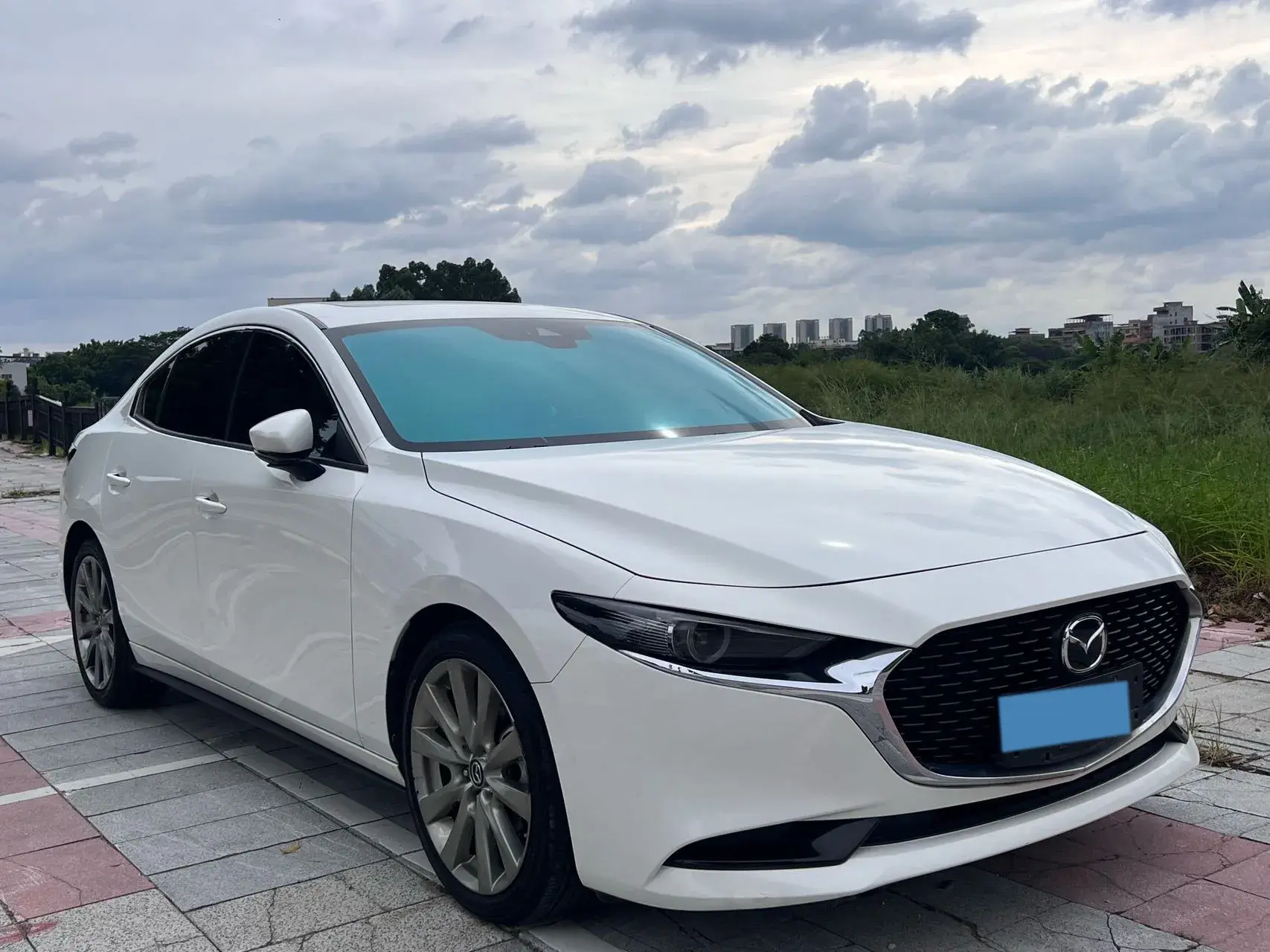 2021 MAZDA 3 thumbnail 3