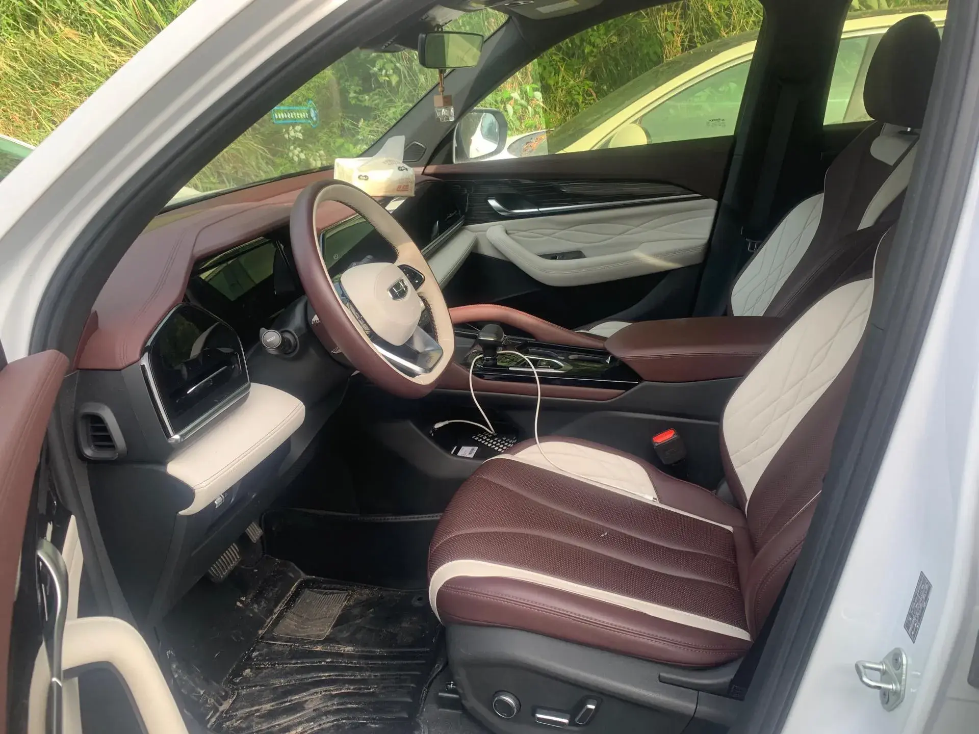 2021 GEELY MONJARO thumbnail 4