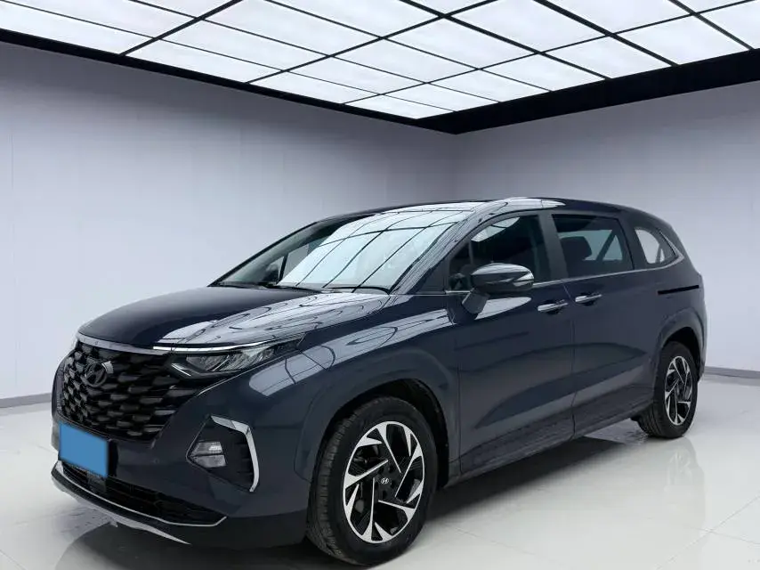 2021 HYUNDAI CUSTO view 1