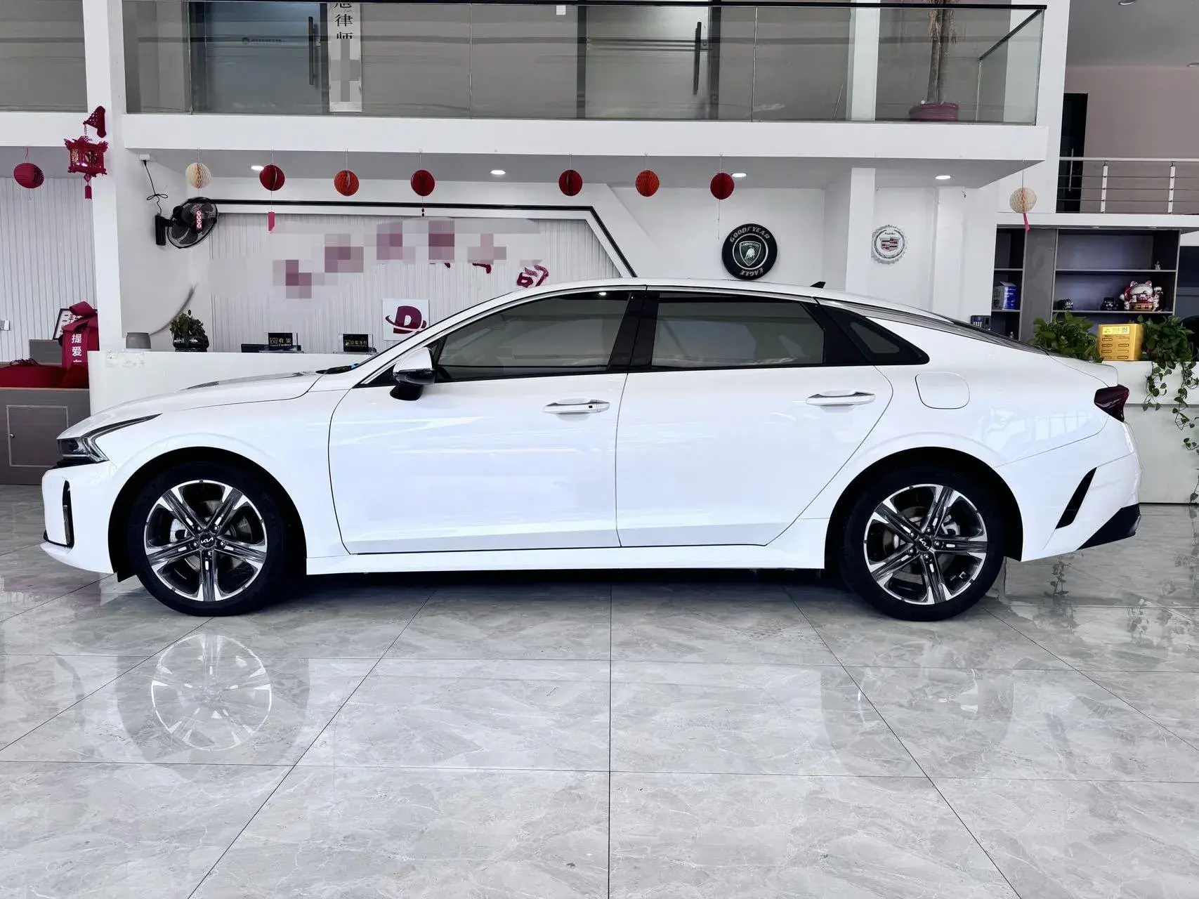 2021 KIA K5 thumbnail 3