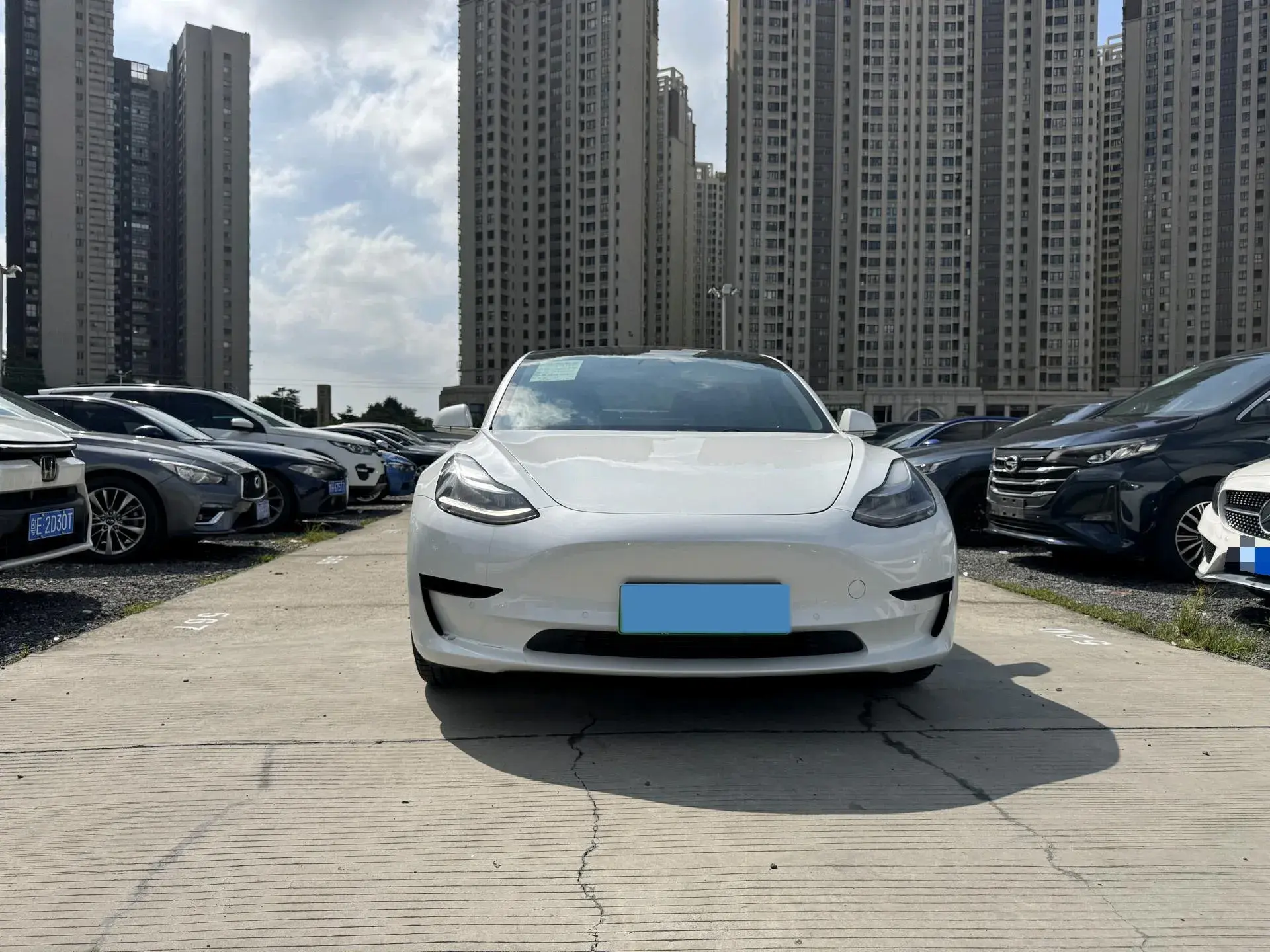 2019 TESLA MODEL thumbnail 2