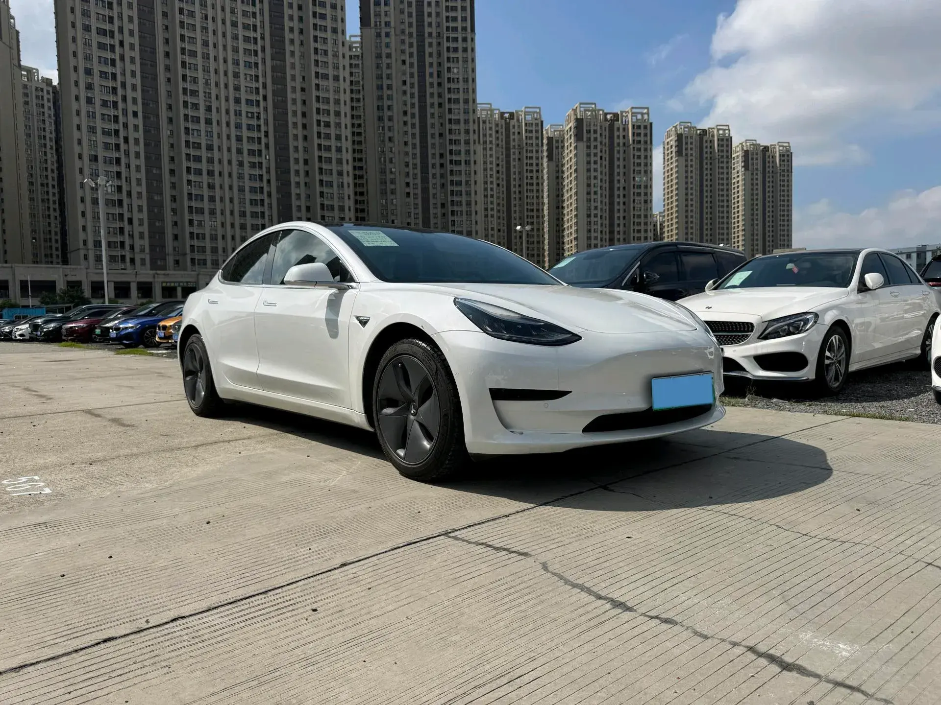 2019 TESLA MODEL thumbnail 3