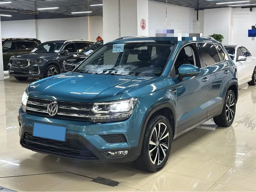 2020 VOLKSWAGEN THARU view 1