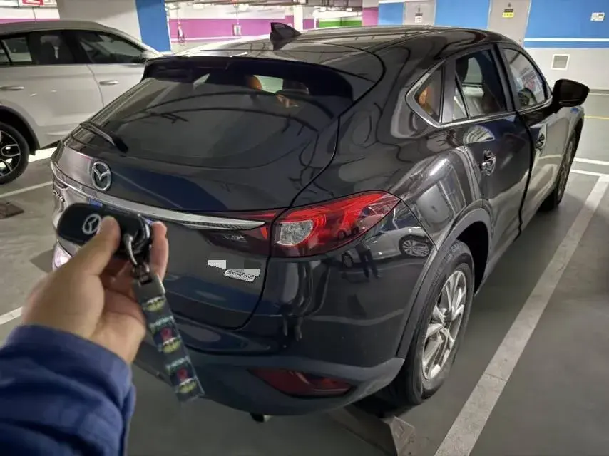 2018 MAZDA CX-4 thumbnail 3