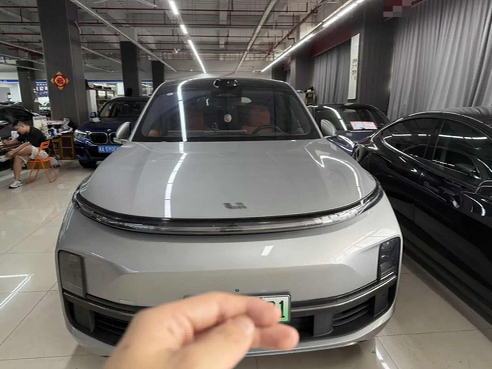 2022 LI L9 thumbnail 2