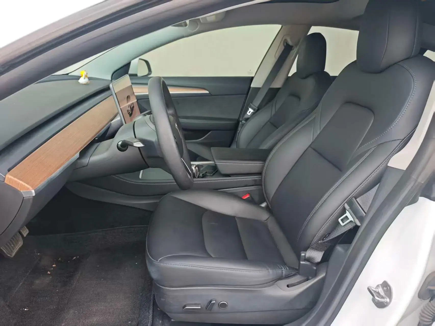 2022 TESLA MODEL thumbnail 4