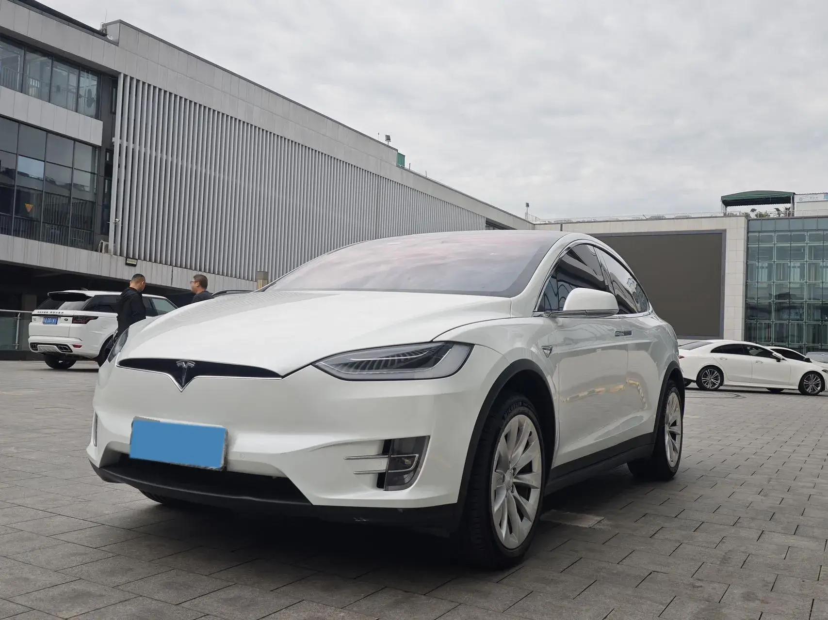 2019 TESLA MODEL view 1
