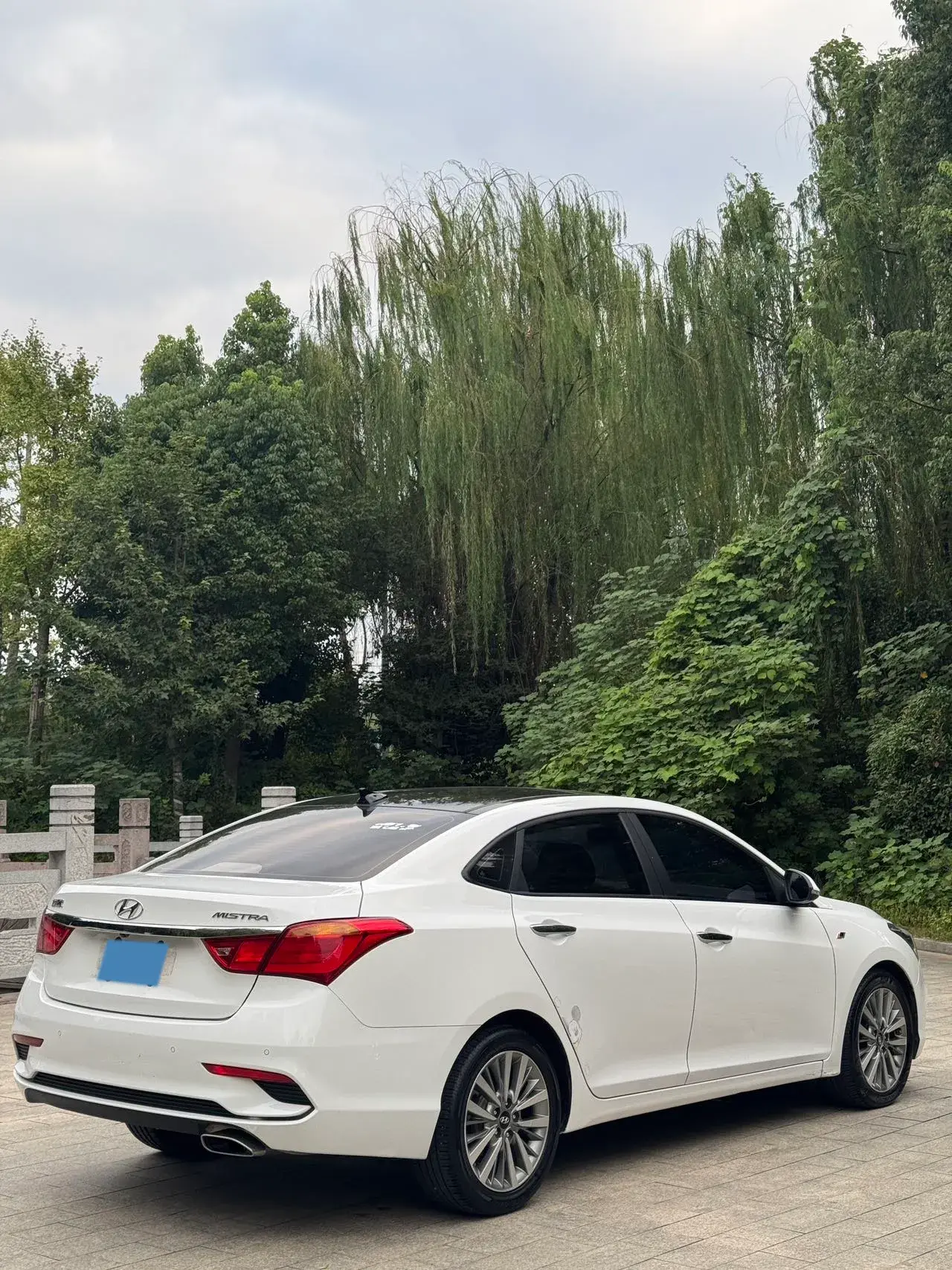 2019 HYUNDAI MISTRA thumbnail 4