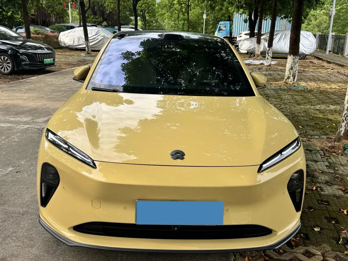 2022 NIO ET5 thumbnail 3