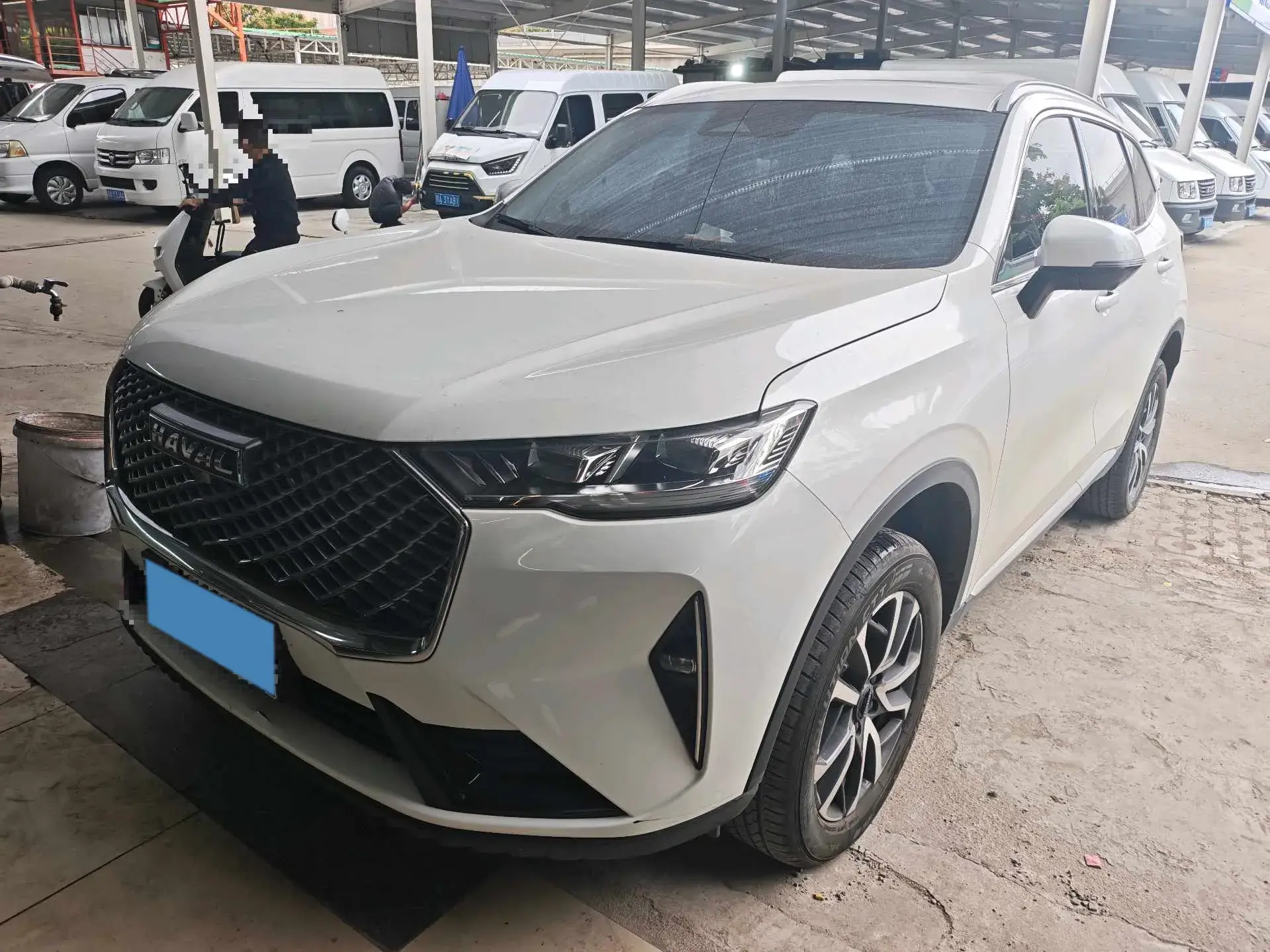 2021 HAVAL H6 view 1