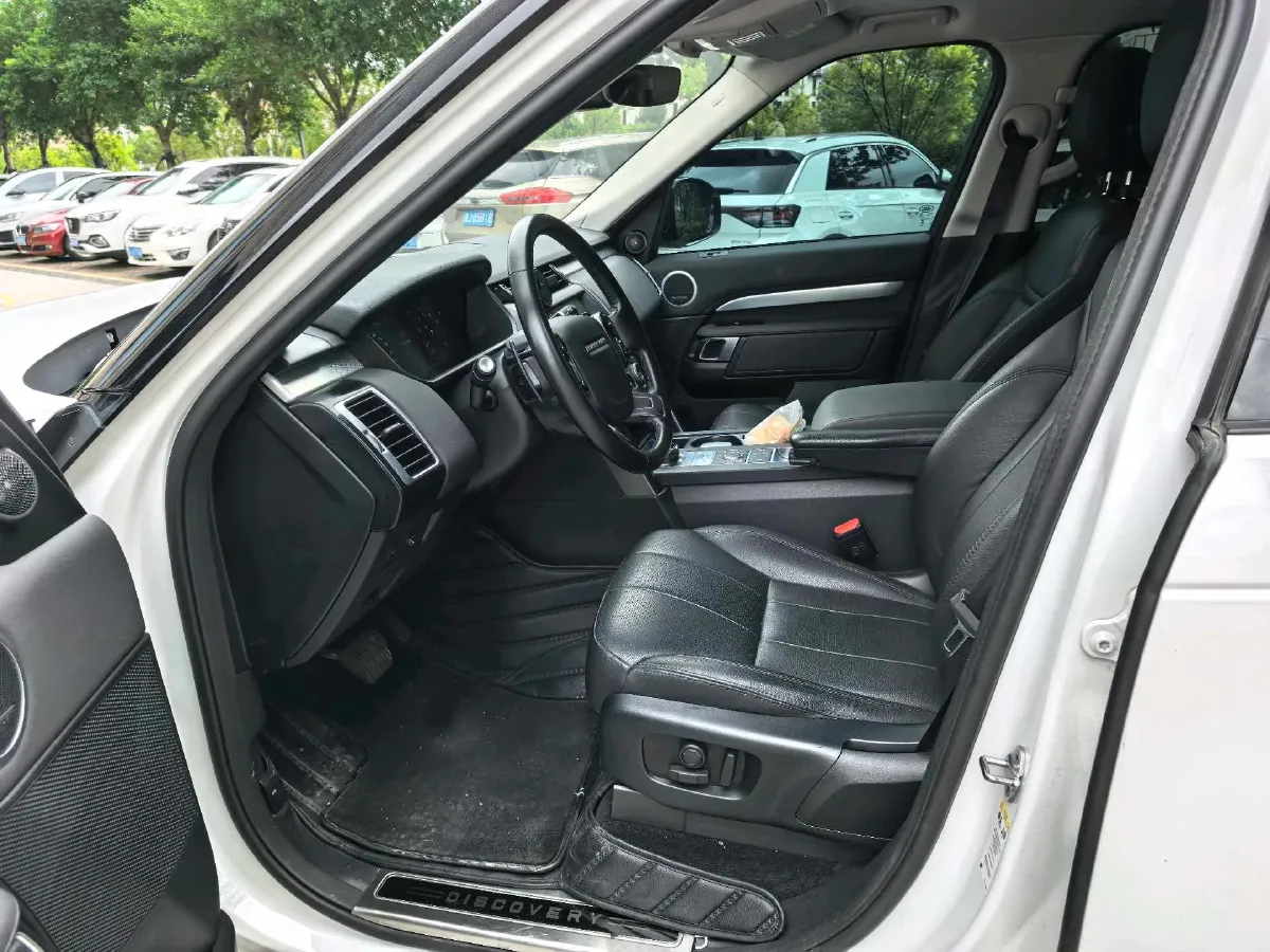 2020 Land Rover Discovery 2.0T 300HP L4 8AT,autocango,china used car exporter,china ev exporter,chinese used car exporter,chinese used ev exporter