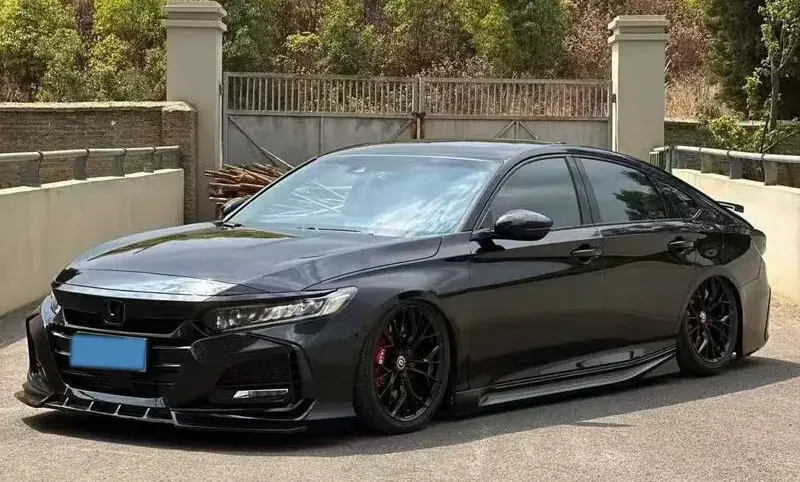 2023 HONDA ACCORD view 1
