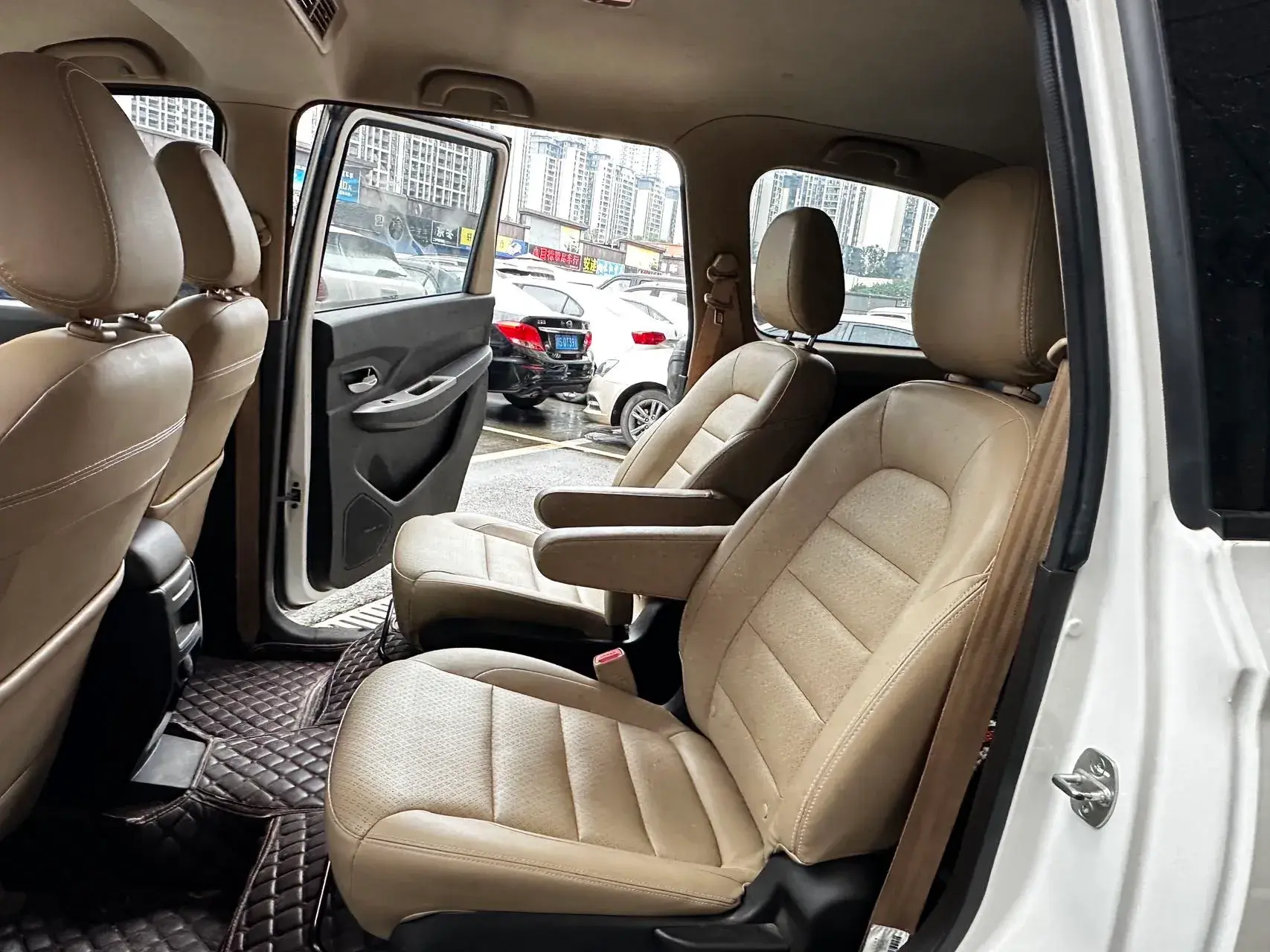 2018 WULING HONGGUANG thumbnail 3