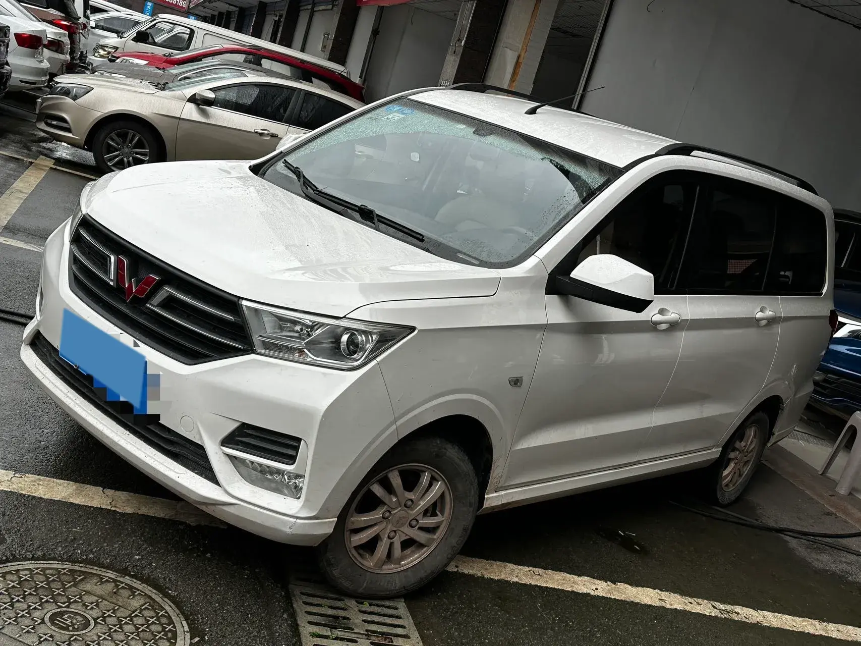 2018 WULING HONGGUANG view 1