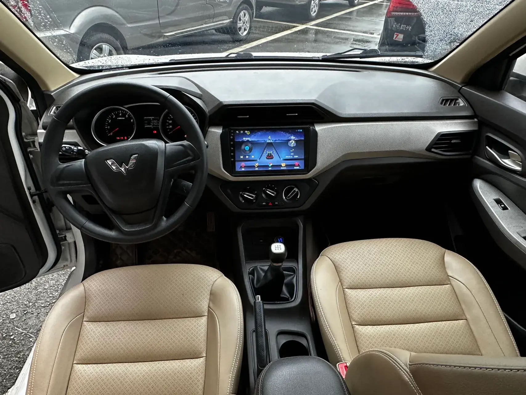 2018 WULING HONGGUANG thumbnail 4