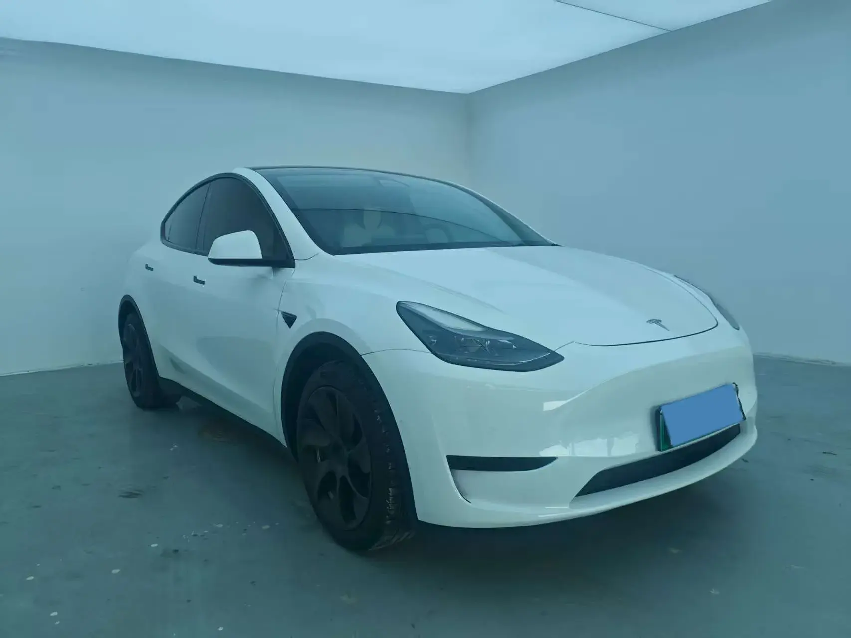 2022 TESLA MODEL thumbnail 2