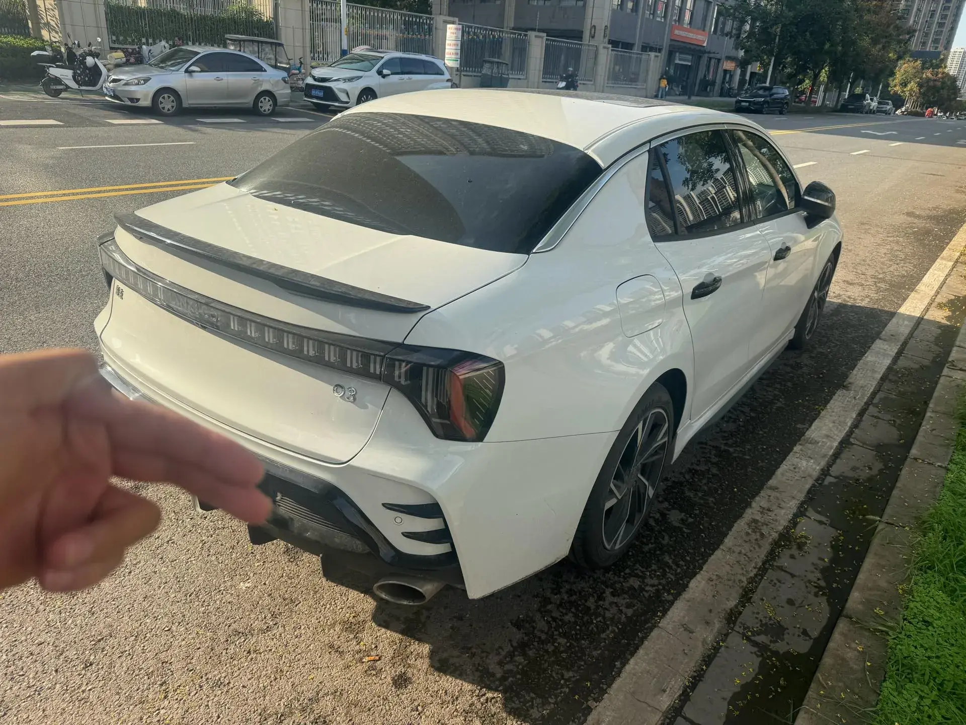 2025 LYNK&CO 03 thumbnail 4