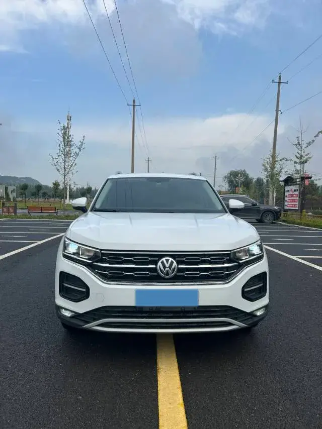 2019 VOLKSWAGEN TAYRON thumbnail 2