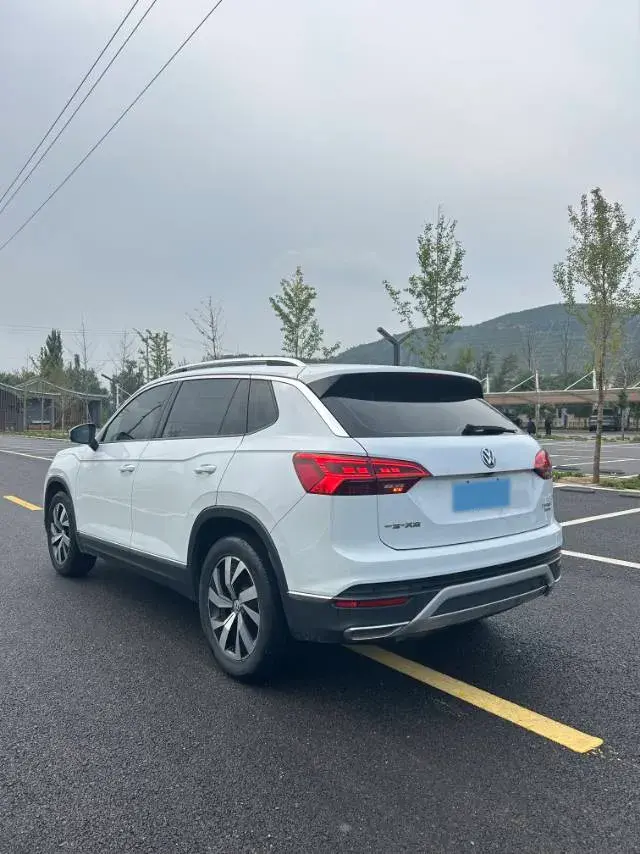 2019 VOLKSWAGEN TAYRON thumbnail 4