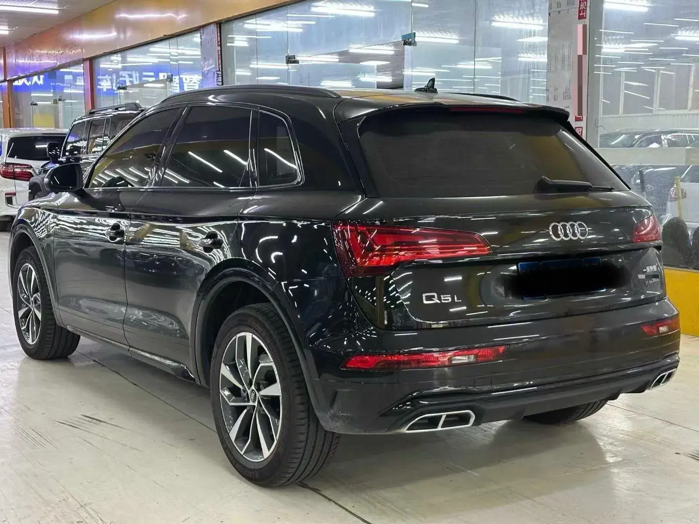 2022 AUDI Q5L thumbnail 4