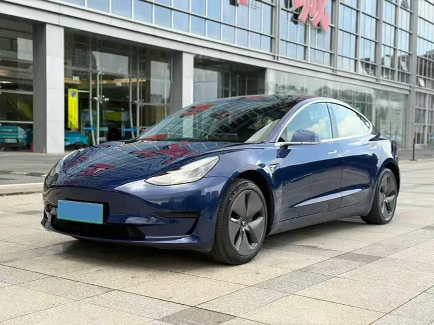 2019 TESLA MODEL view 1