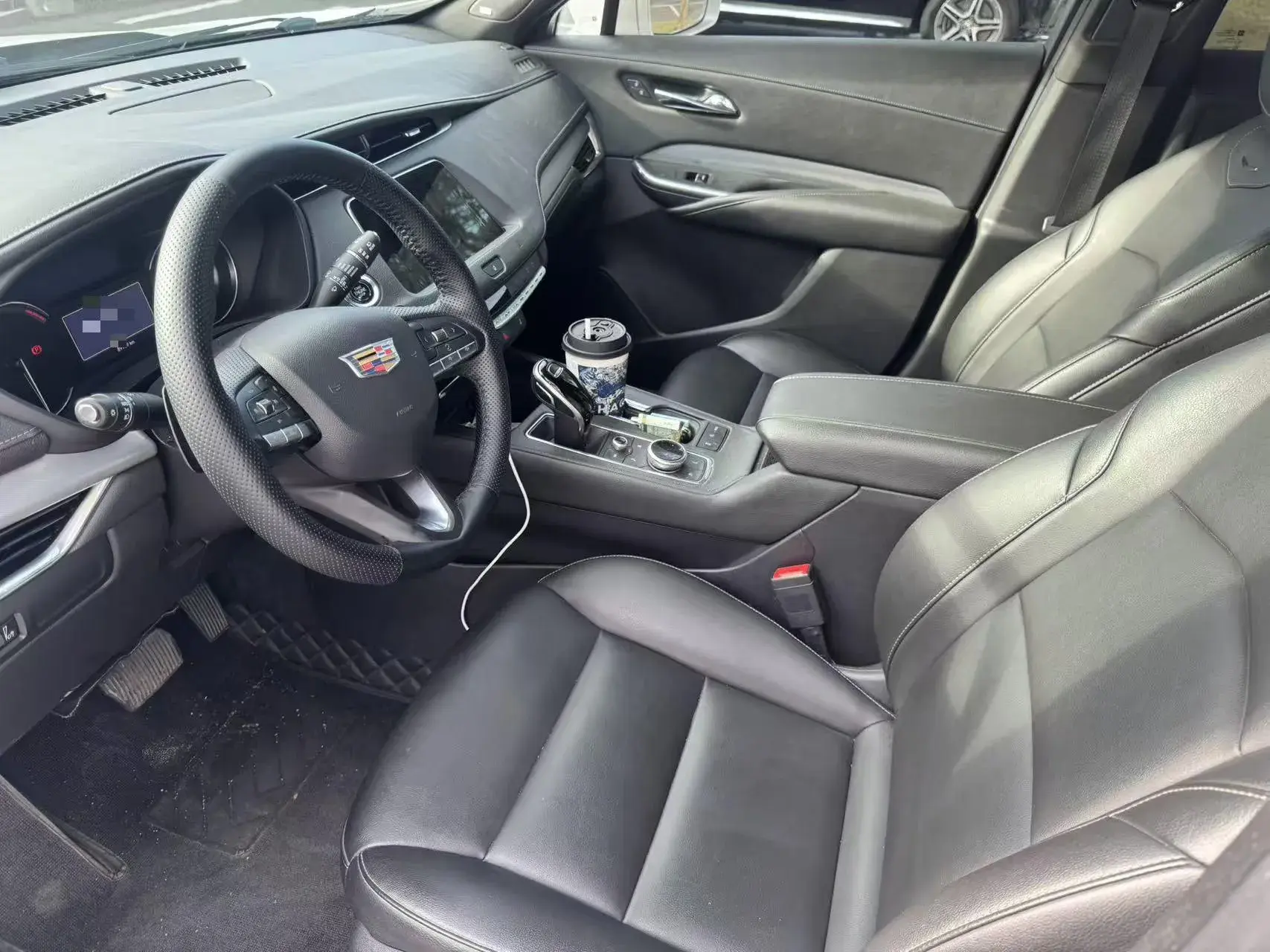 2020 CADILLAC XT4 thumbnail 4