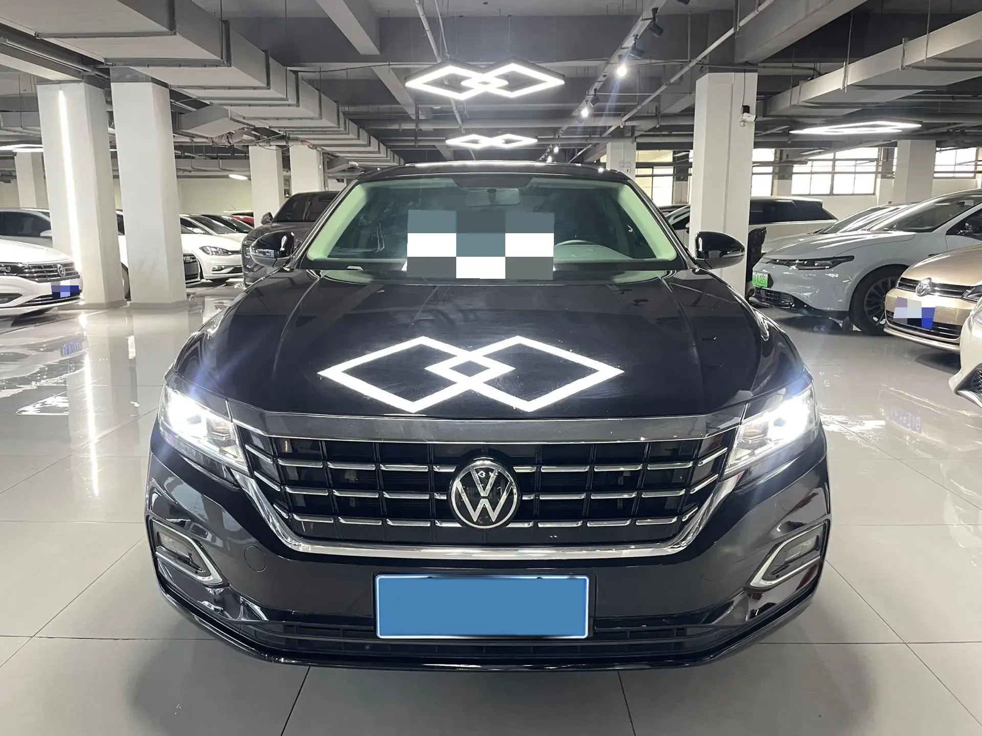 2019 VOLKSWAGEN PASSAT thumbnail 2