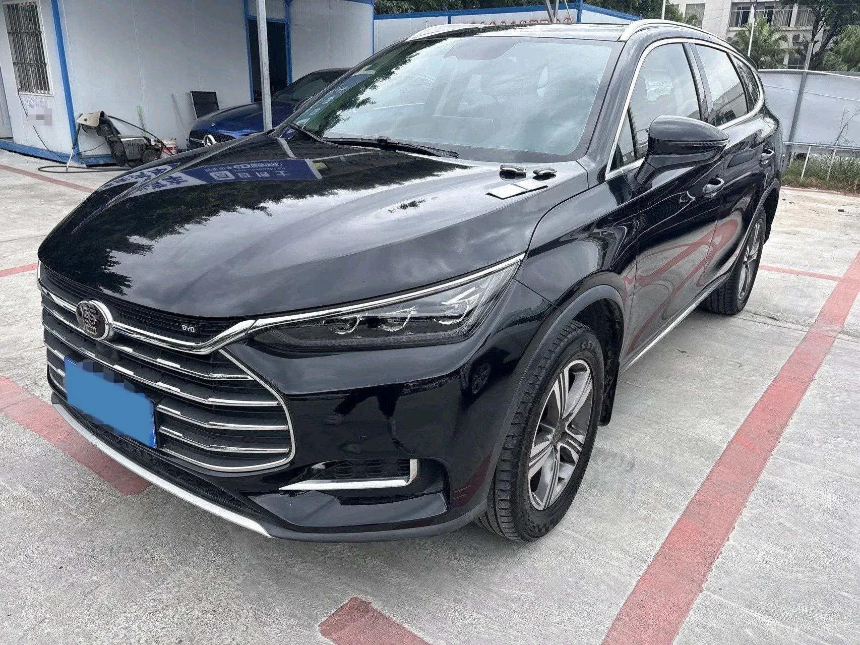 2018 BYD TANG view 1