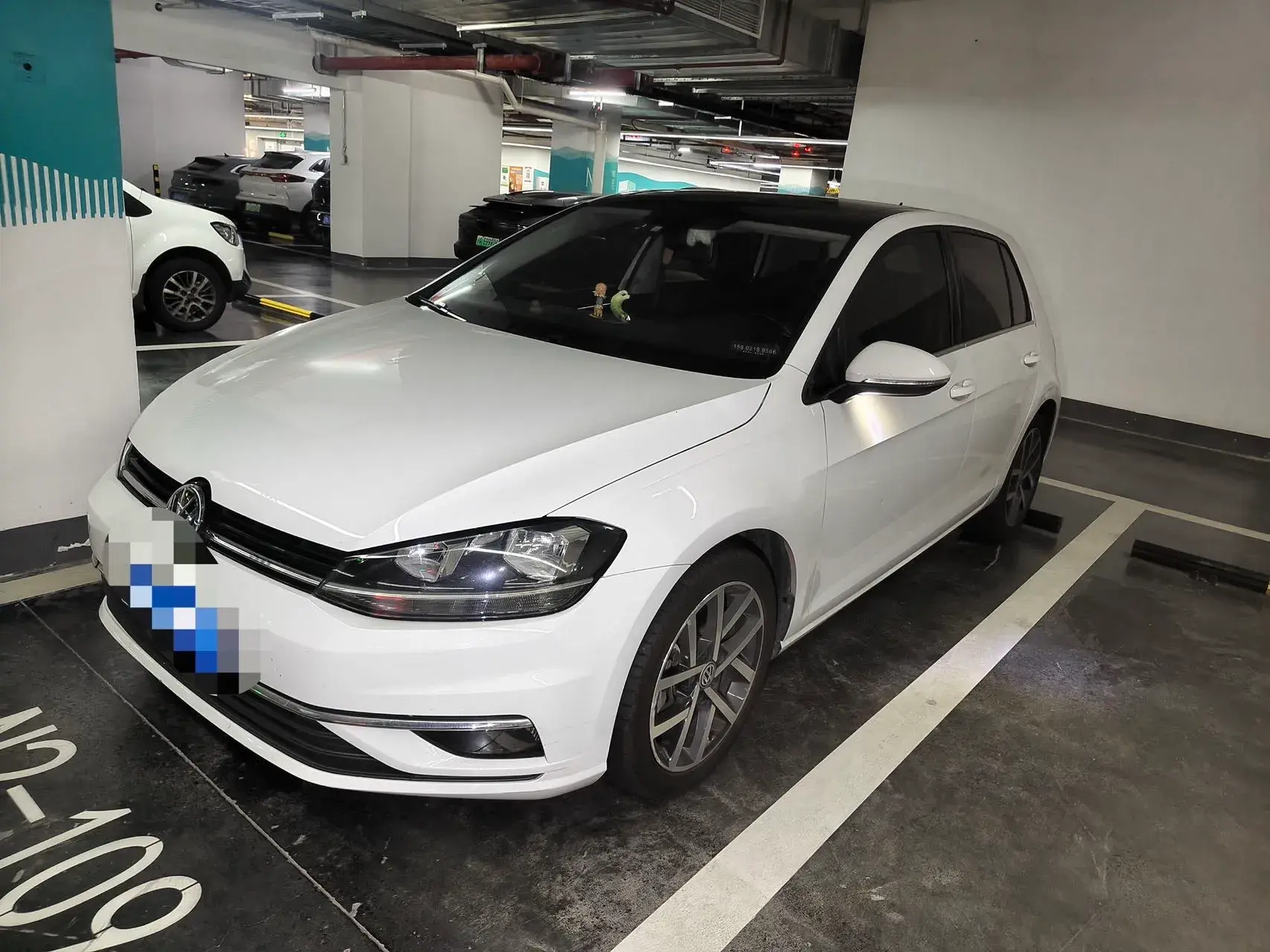 2020 VOLKSWAGEN GOLF view 1