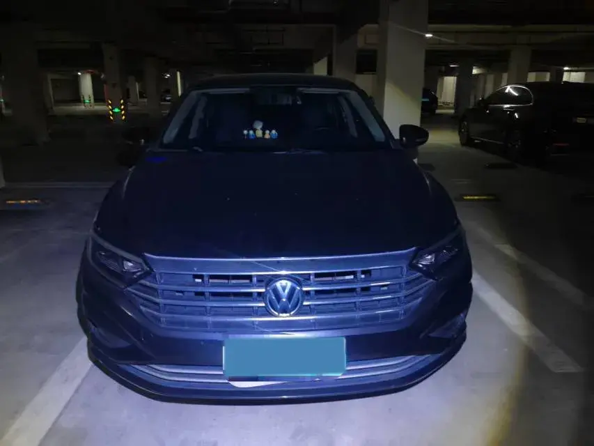 2019 VOLKSWAGEN SAGITAR thumbnail 2