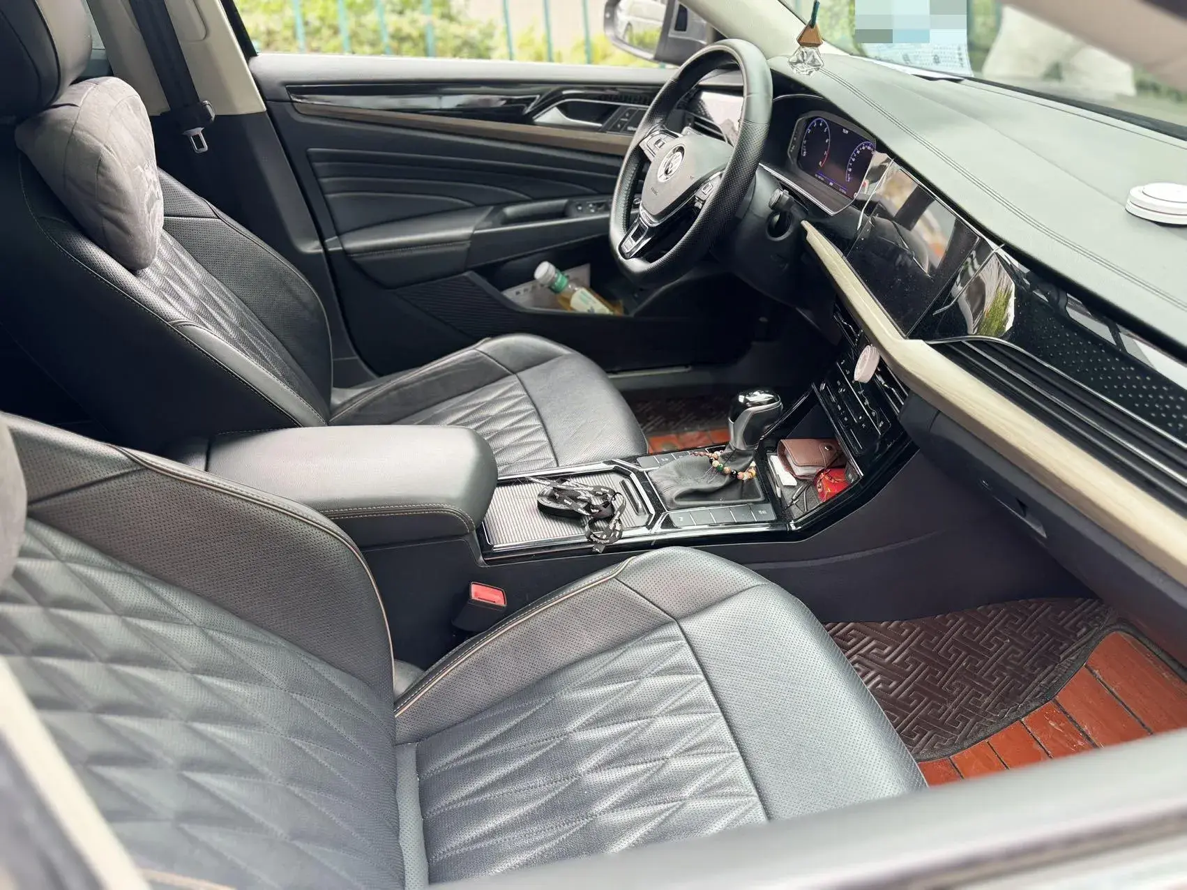 2021 VOLKSWAGEN PASSAT thumbnail 3