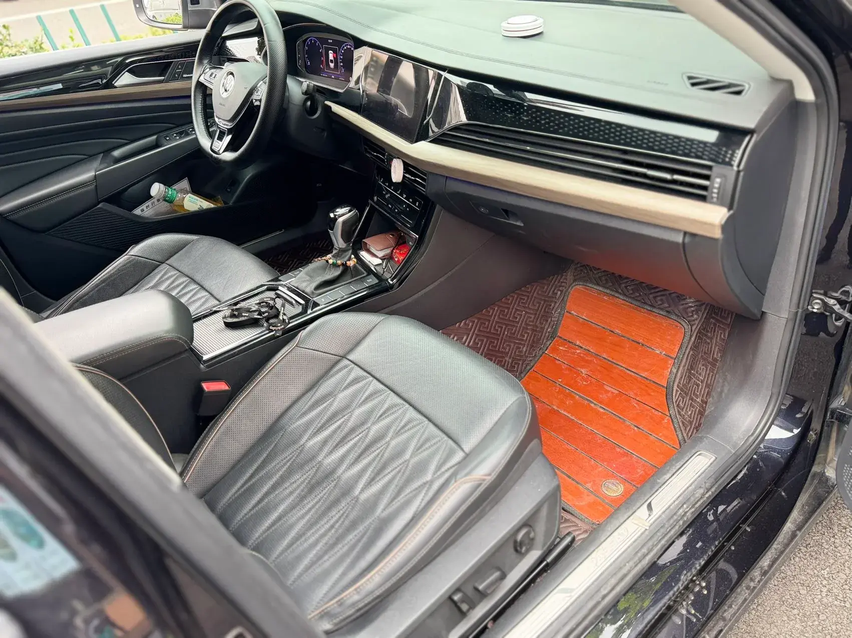 2021 VOLKSWAGEN PASSAT thumbnail 4