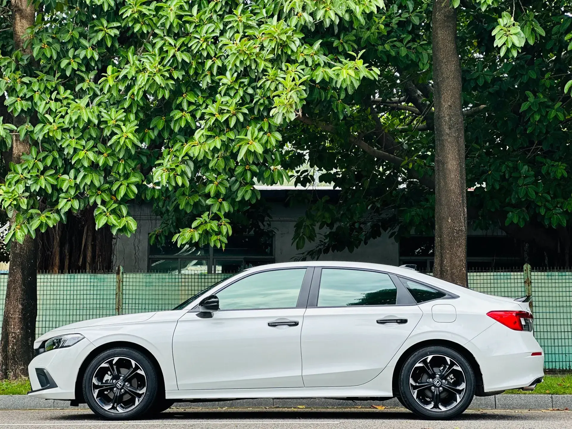 2022 HONDA CIVIC thumbnail 3