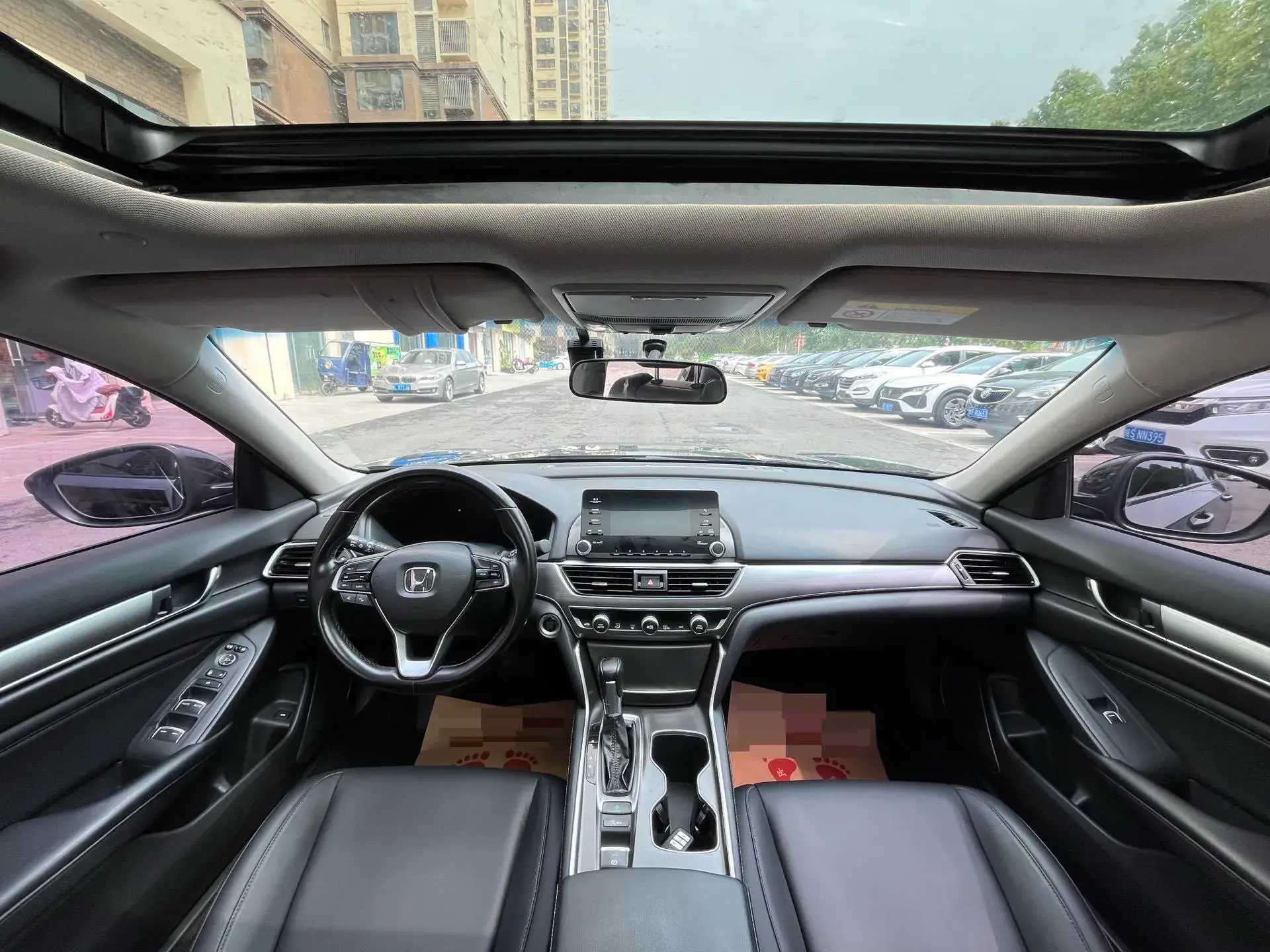 2018 HONDA ACCORD thumbnail 4