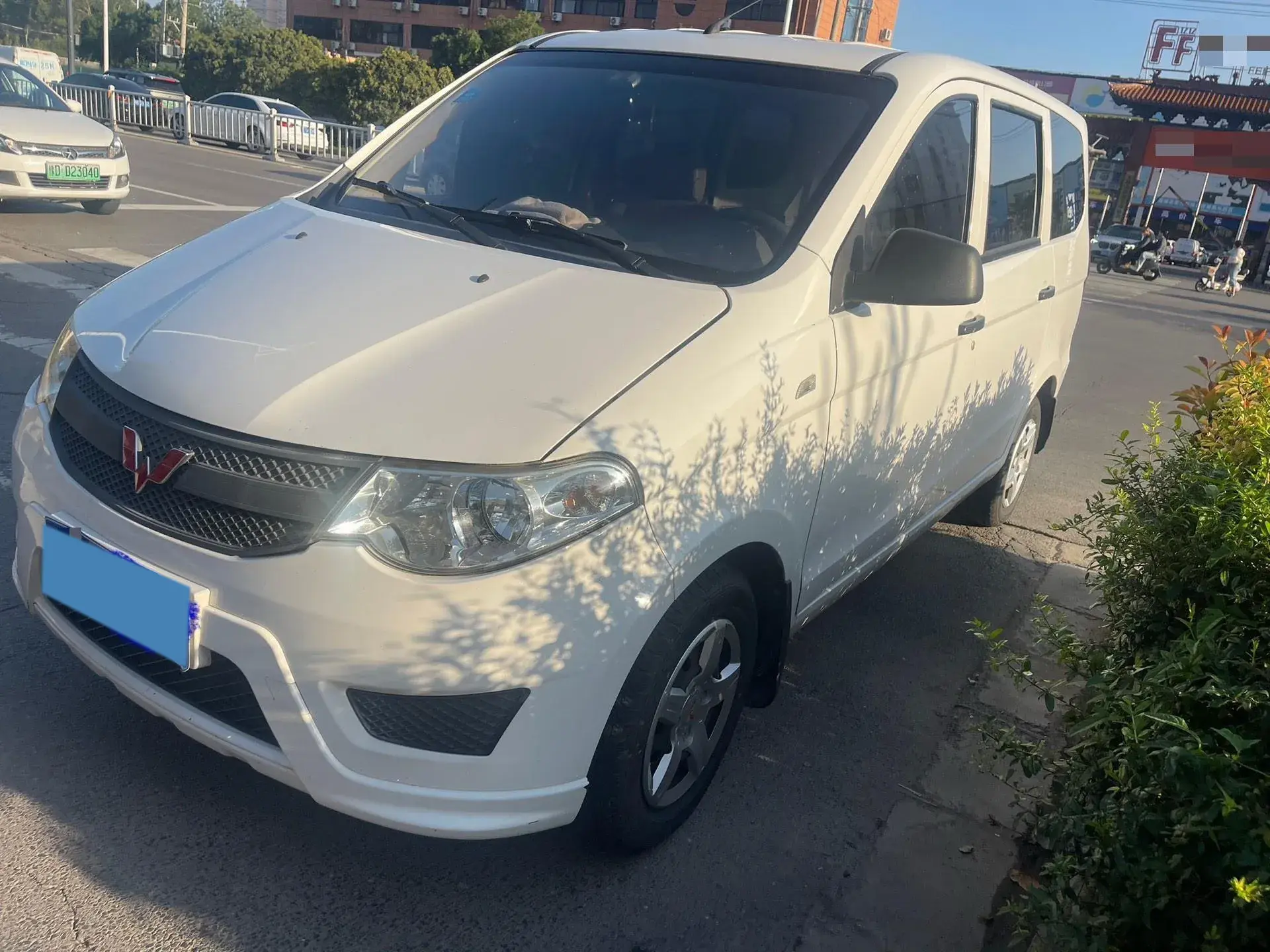 2018 WULING HONGGUANG view 1