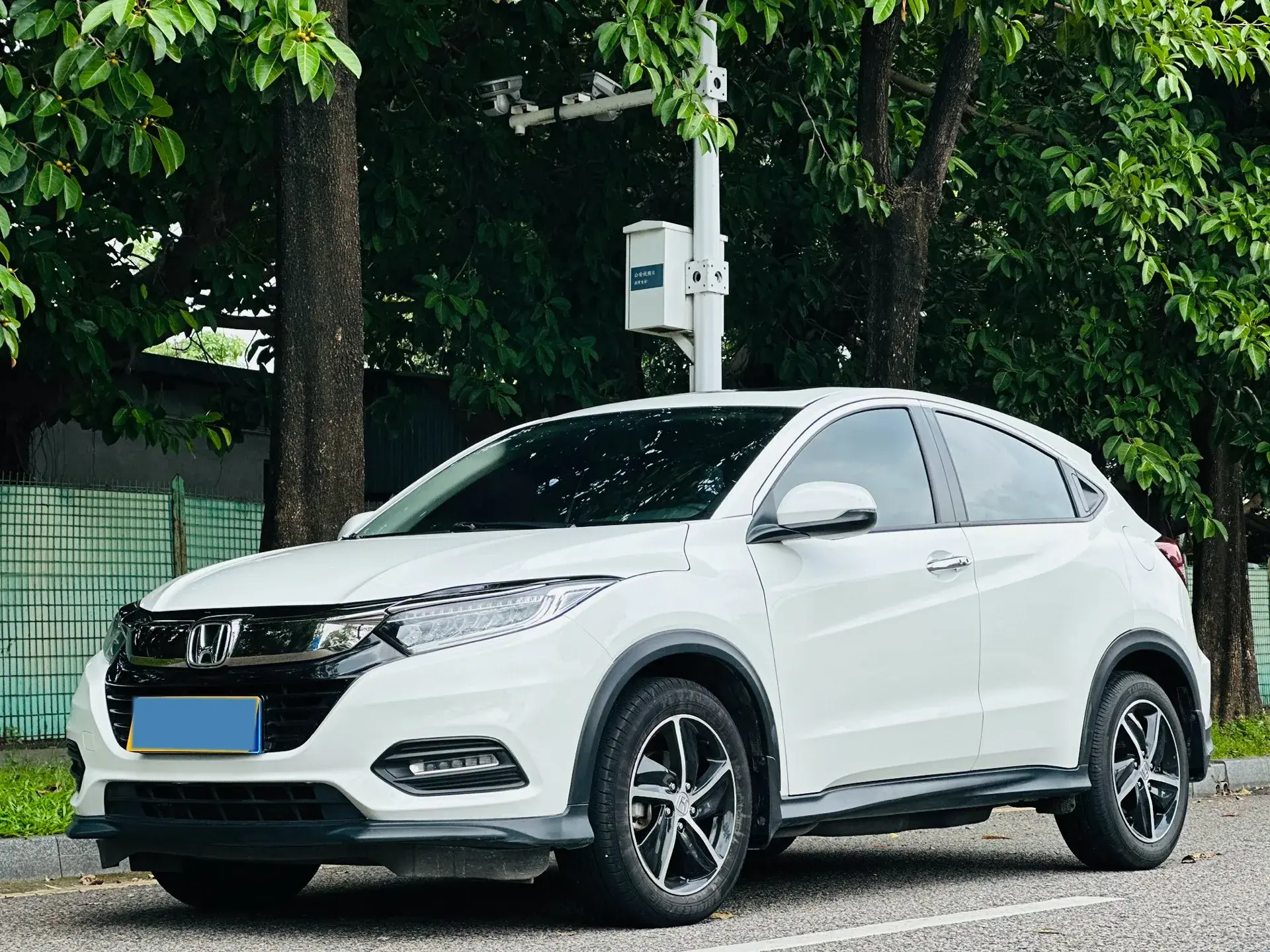 2020 HONDA FIT view 1