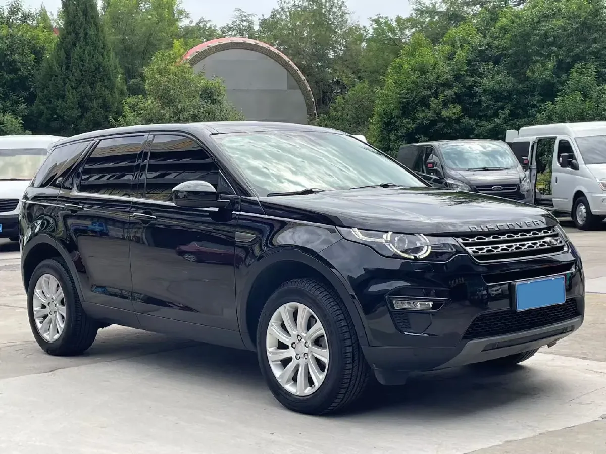 2018 Land Rover Discovery Sport 2.0T 241HP L4 9AT,autocango,china used car exporter,china ev exporter,chinese used car exporter,chinese used ev exporter