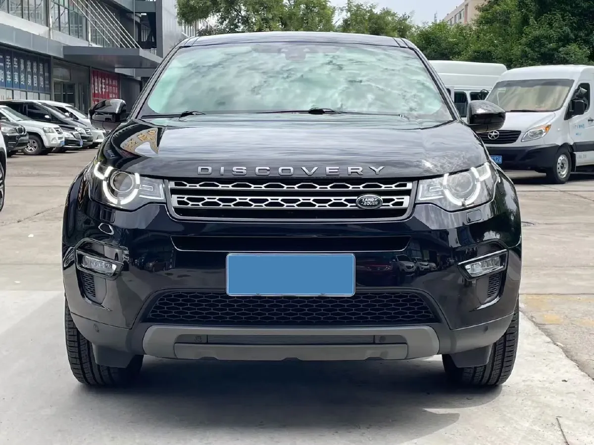2018 Land Rover Discovery Sport 2.0T 241HP L4 9AT,autocango,china used car exporter,china ev exporter,chinese used car exporter,chinese used ev exporter