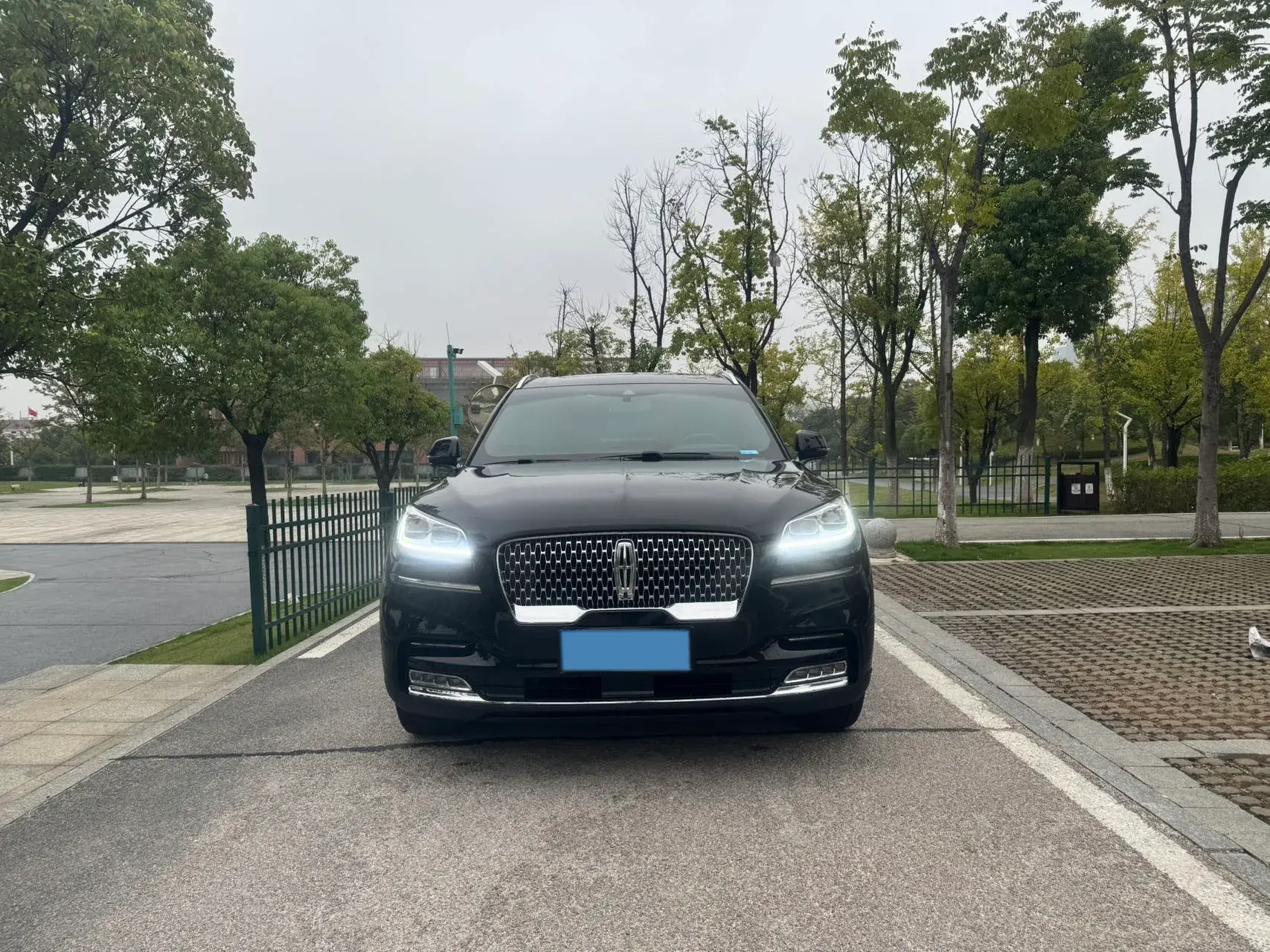 2020 LINCOLN AVIATOR thumbnail 2