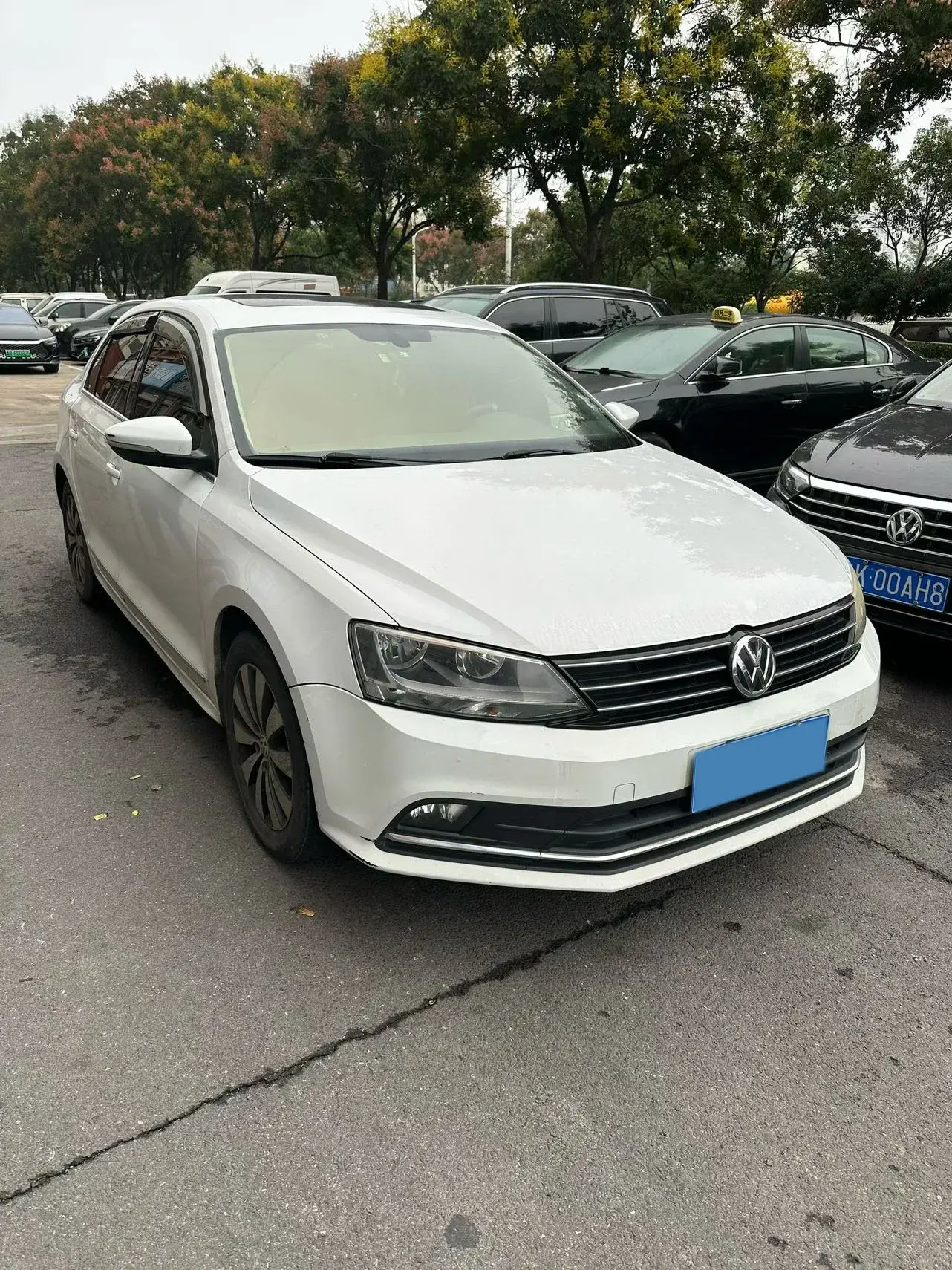 2018 VOLKSWAGEN SAGITAR thumbnail 3